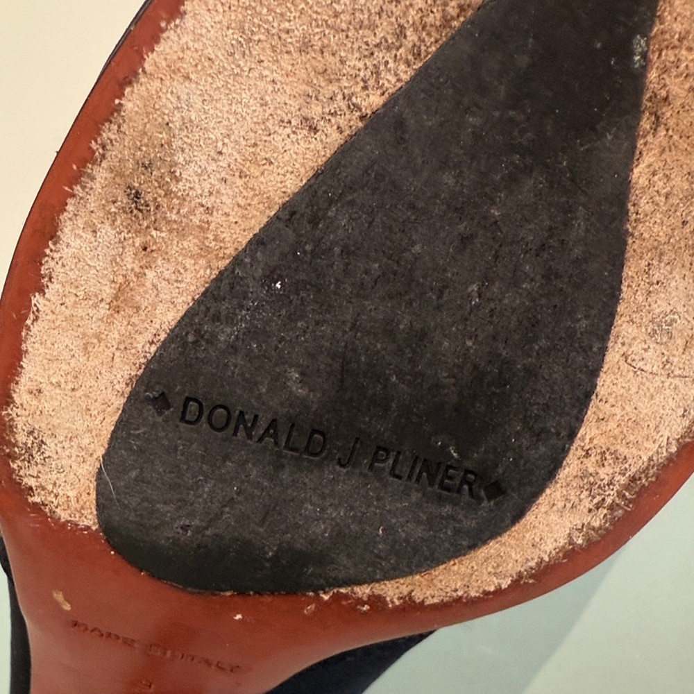 Donald J Pliner Boots Made in Italy Couture Black Kitten Heel Boots size 9 - Picture 10 of 12